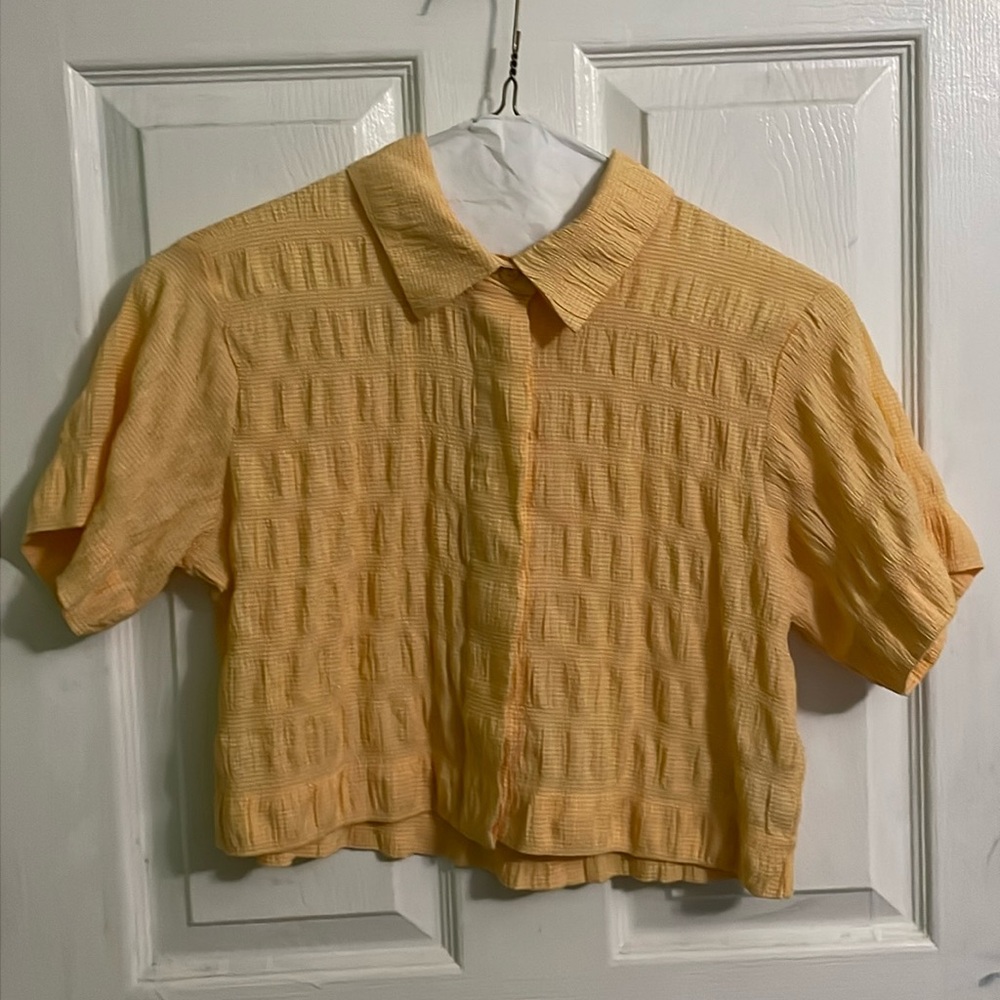 FOREVER21 yellow button up shirt.